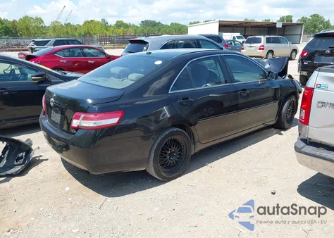 2010 Toyota Camry Le z USA, uszkodzony, nr VIN 4T4BF3EK2AR031958